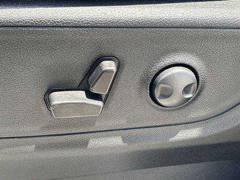 Certified 2025 RAM 1500 Big Horn AWD/4WD image 19