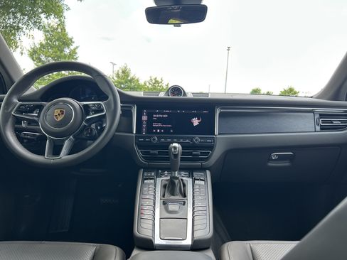 Used 2021 Porsche Macan GTS AWD/4WD image 29