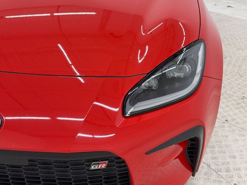 Used 2023 Toyota GR86 Premium w/ ALL Weather Mat Package (TMS) image 11