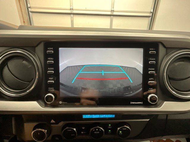 Used 2022 Toyota Tacoma SR5 AWD/4WD image 3