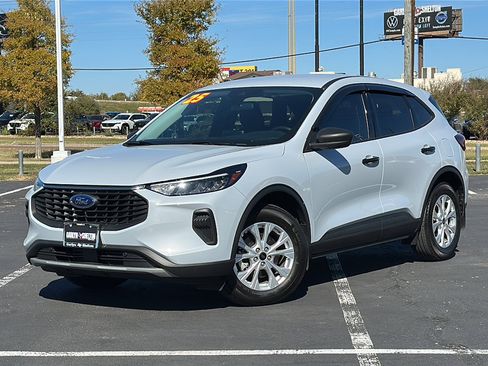 Used 2025 Ford Escape Active image 2