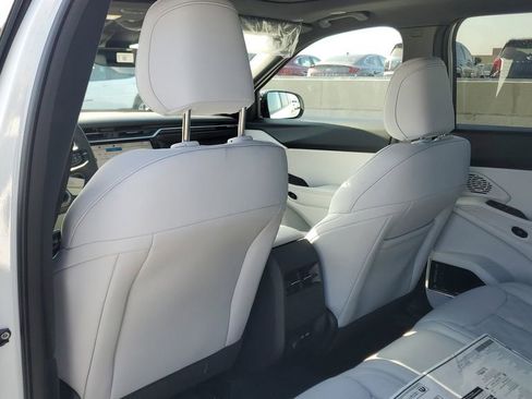 New 2026 Jeep Cherokee Overland image 15