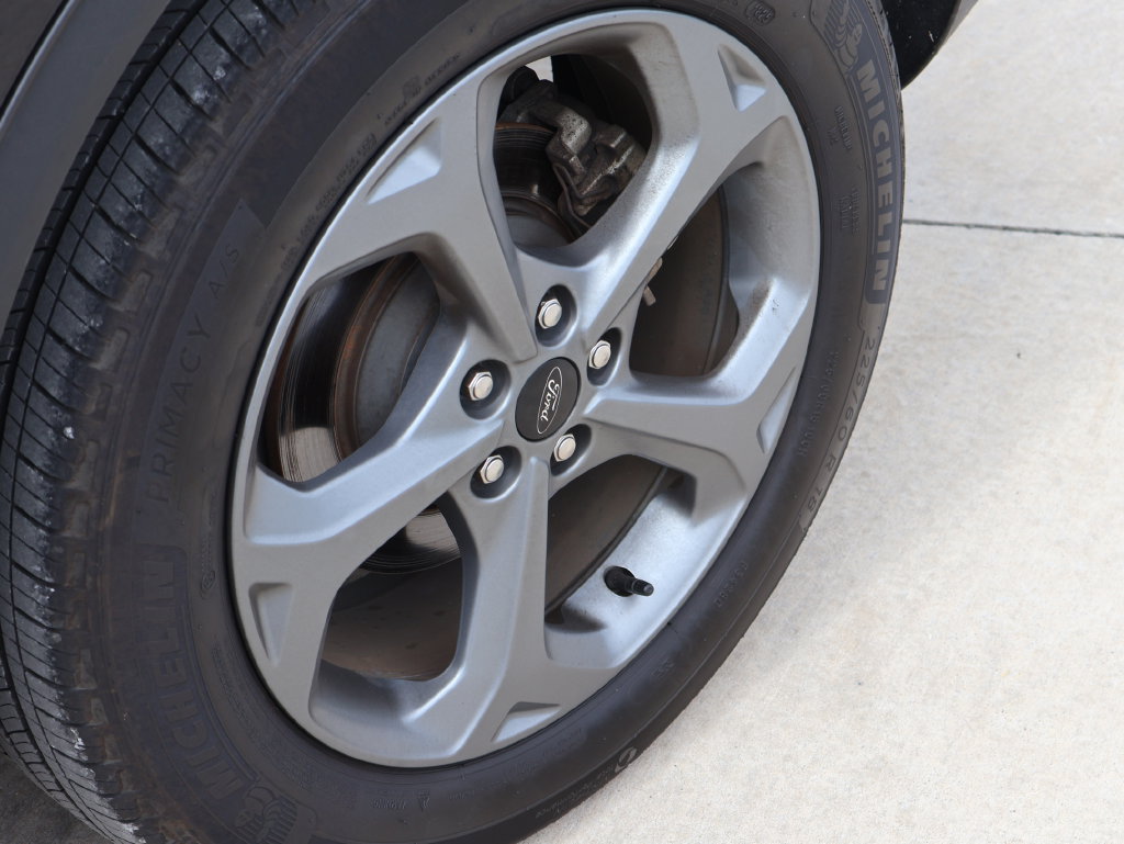 Certified 2025 Ford Escape ST-Line AWD/4WD image 40