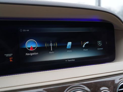 Used 2018 Mercedes-Benz S 450 S 450 Sedan image 31