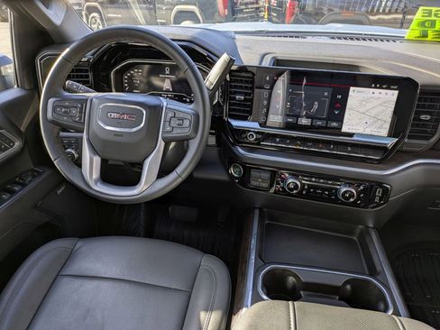 Certified 2025 GMC Sierra 2500 SLT w/ SLT Premium Package image 15