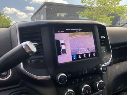 Used 2019 RAM 2500 Big Horn w/ Towing Technology Group image 19