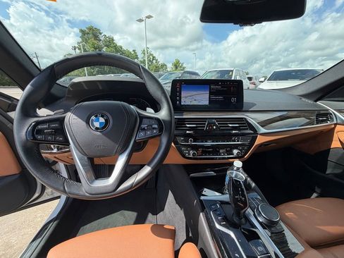 Certified 2023 BMW 530i w/ Convenience Package RWD image 12