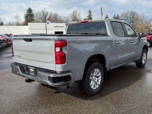 Used 2024 Chevrolet Silverado 1500 LT image 6
