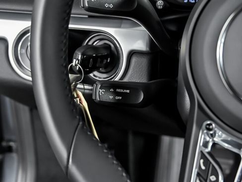 Used 2025 Porsche 718 Cayman RWD image 23