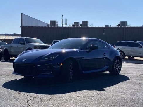 Used 2025 Toyota GR86 image 8