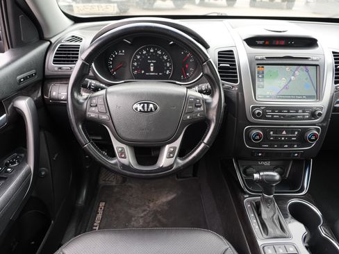 Used 2014 Kia Sorento SX w/ 3rd Row Package image 19