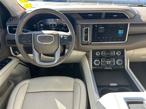 Certified 2022 GMC Yukon XL Denali image 17