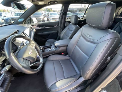 Certified 2025 Cadillac XT6 Premium Luxury image 20