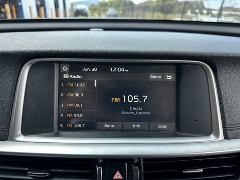 Used 2020 Kia Optima SE FWD image 20