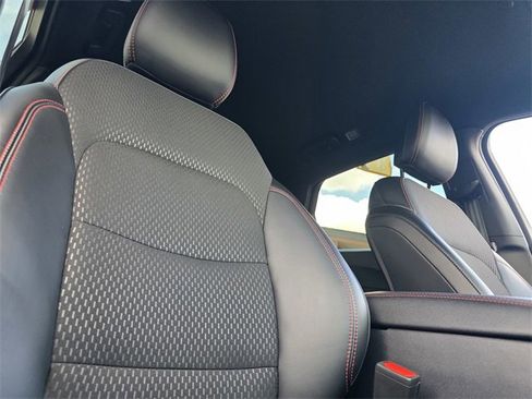 Certified 2025 Ford Escape ST-Line image 17