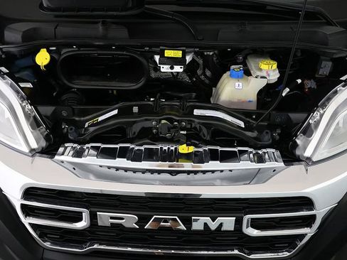 Used 2025 RAM ProMaster 2500 w/ U-Haul Equipment Group FWD image 32