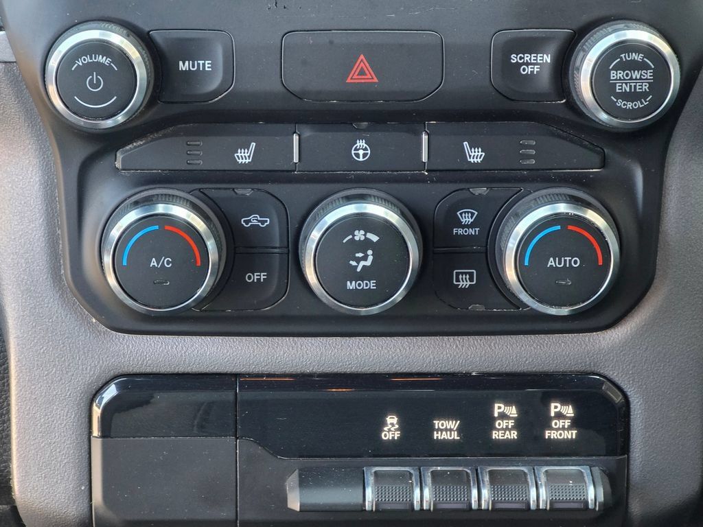 Used 2023 RAM 1500 Lone Star AWD/4WD image 17