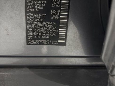 Used 2017 Nissan Rogue S image 40