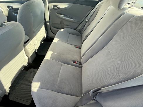 Used 2012 Toyota Corolla LE image 27