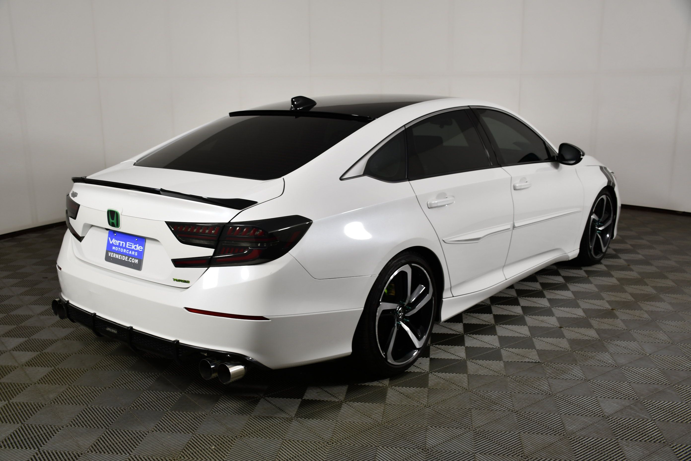 Used 2018 Honda Accord Sport image 6