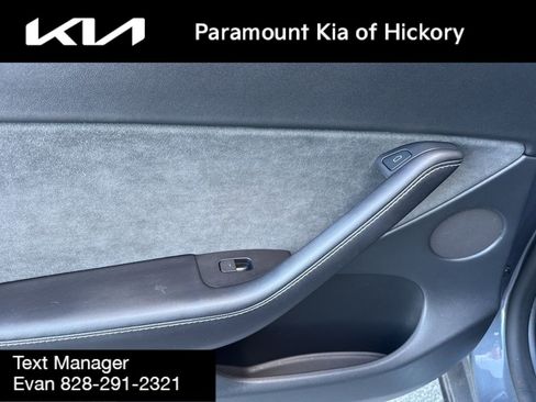 Used 2022 Tesla Model Y Long Range image 12