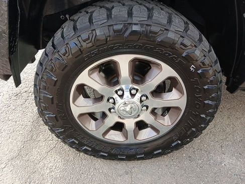 Used 2022 RAM 2500 Limited AWD/4WD image 63