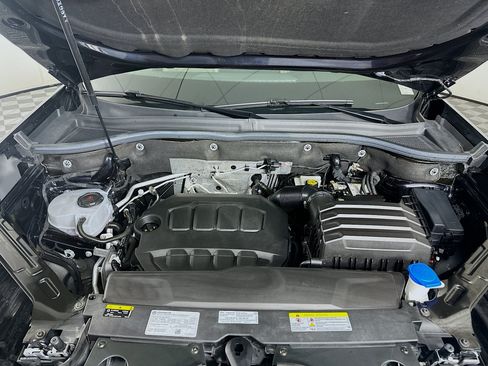 Used 2024 Volkswagen Atlas SE FWD image 33