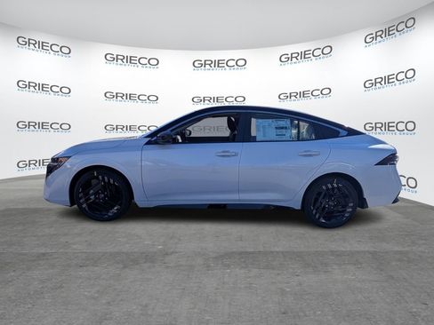 New 2026 Nissan Sentra SR w/ SR All Weather Package FWD image 4