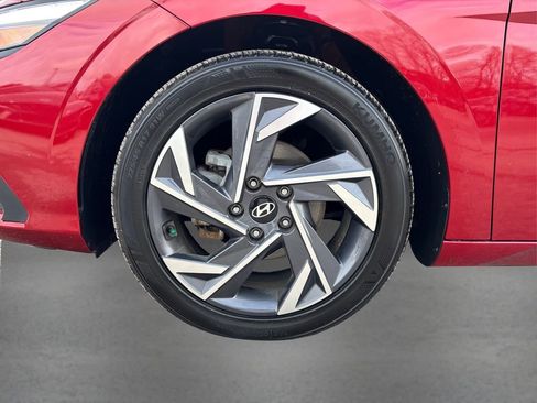 Certified 2025 Hyundai Elantra Sport image 12