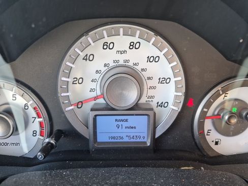 Used 2015 Honda Pilot Touring image 9