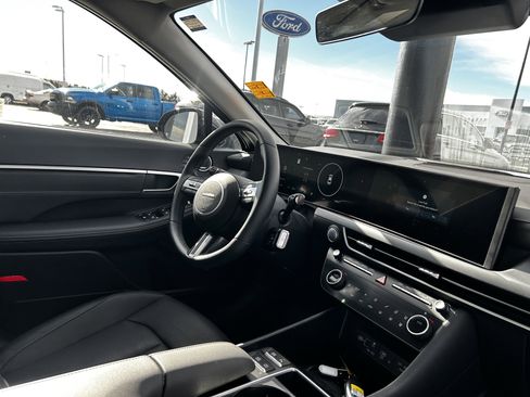 Used 2025 Hyundai Sonata Limited image 15