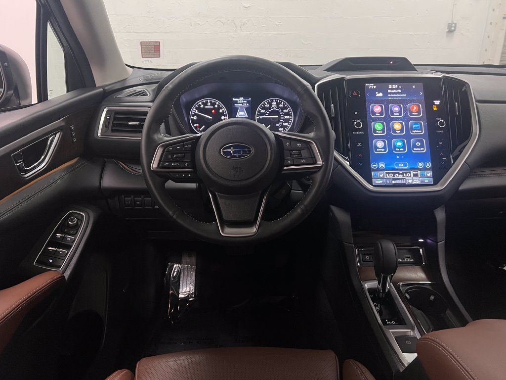 Used 2025 Subaru Ascent Touring AWD/4WD image 13
