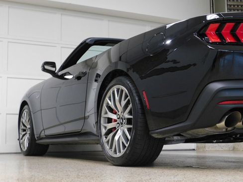Used 2026 Ford Mustang GT Premium RWD image 79