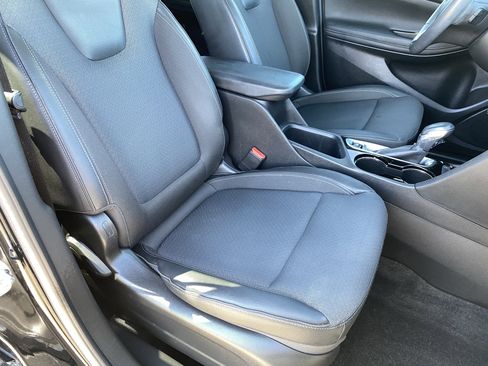Used 2022 Buick Encore GX Preferred w/ Cold Weather Comfort Package FWD image 10