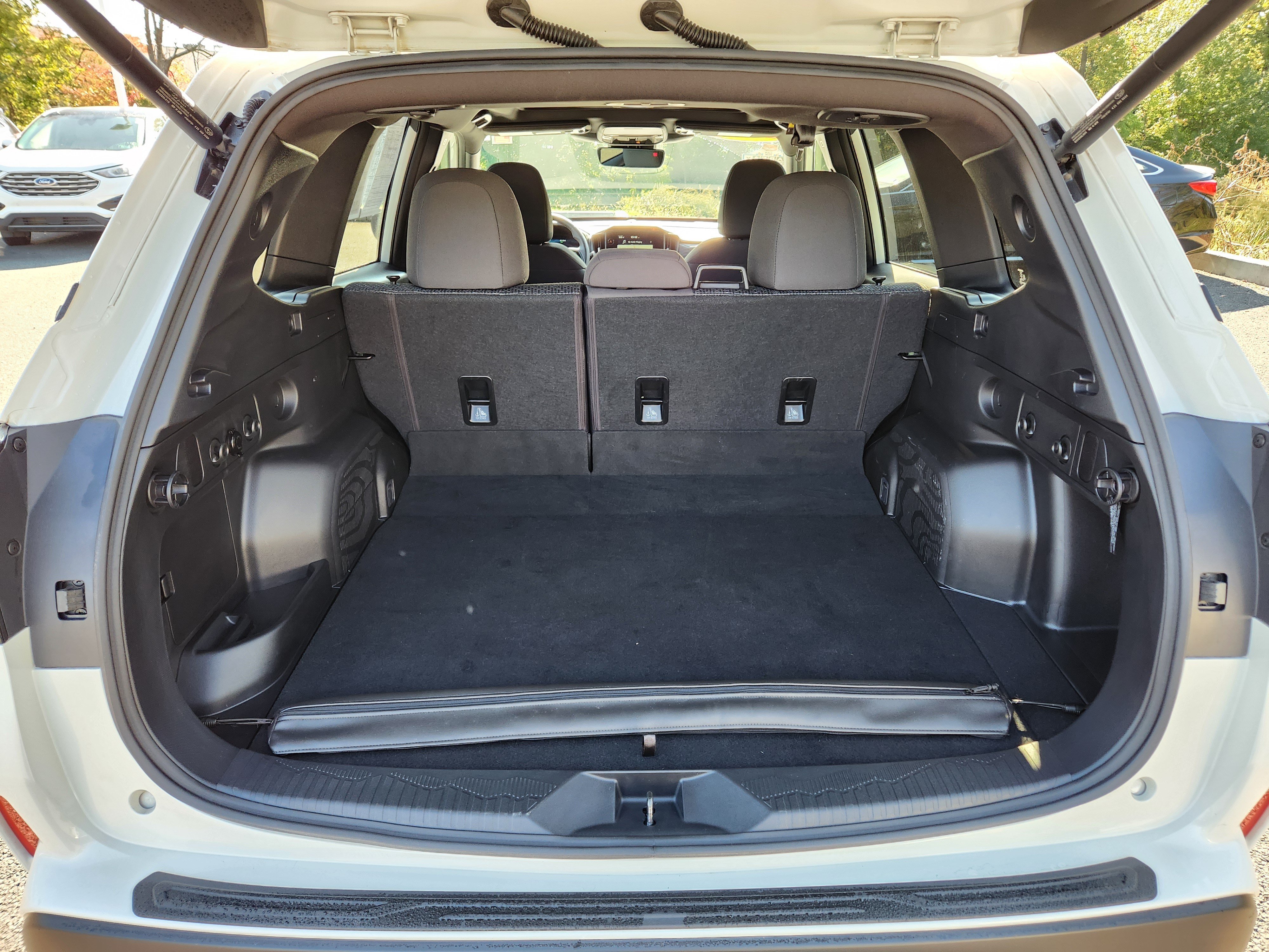 Used 2025 Subaru Forester Premium AWD/4WD image 8