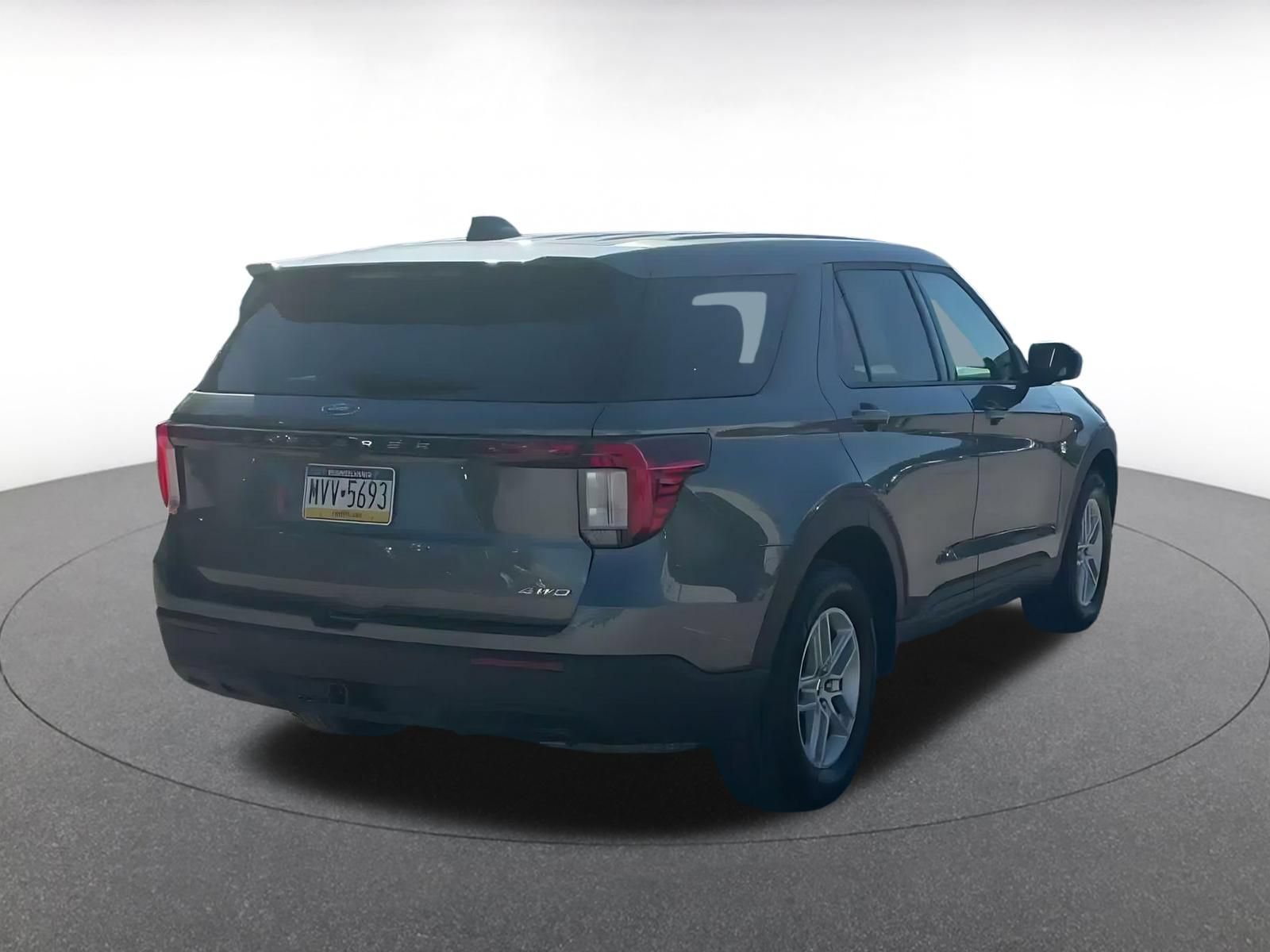 Used 2026 Ford Explorer Active AWD/4WD image 13