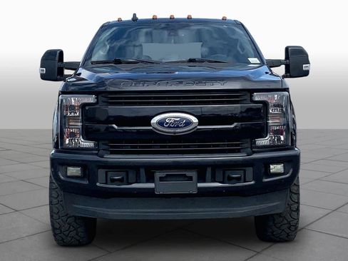 Used 2019 Ford F250 Lariat w/ Lariat Ultimate Package AWD/4WD image 3