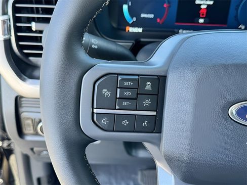 New 2025 Ford F250 Lariat w/ Lariat Ultimate Package image 25