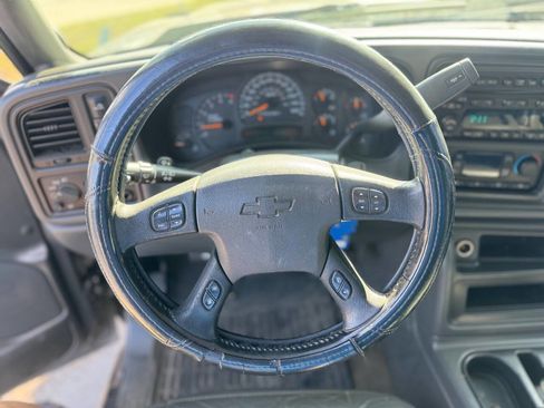 Used 2007 Chevrolet Silverado 2500 LT w/ Heavy-Duty Power Package image 14