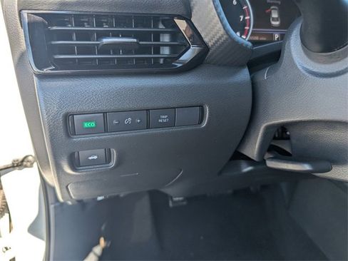 Used 2021 Nissan Sentra SV image 18