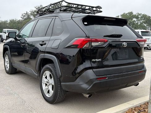 Certified 2019 Toyota RAV4 XLE AWD/4WD image 7