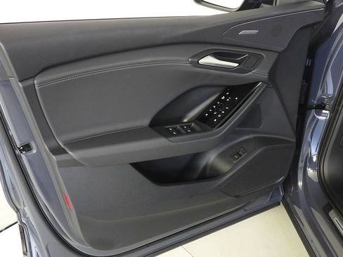 Used 2025 Audi Q6 e-tron Premium Plus w/ Premium Plus image 11