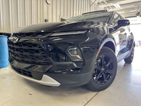 Used 2023 Chevrolet Blazer LT w/ Midnight/Sport Edition FWD image 36