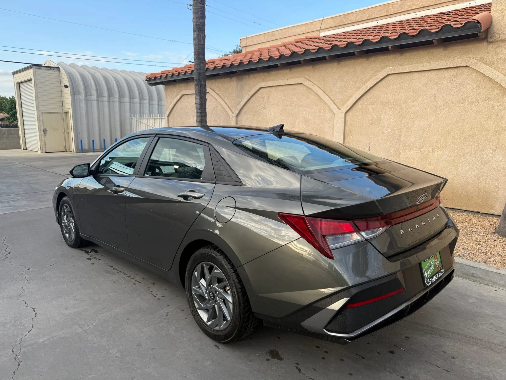 Used 2024 Hyundai Elantra SEL FWD image 6