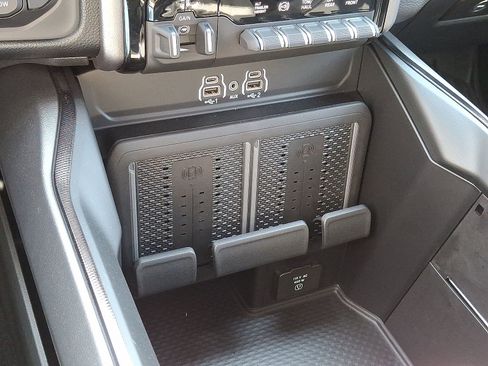 New 2026 RAM 2500 Rebel w/ Rebel Level 1 Equipment Group AWD/4WD image 12