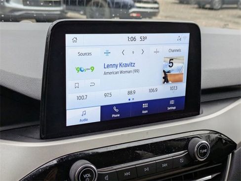 Used 2021 Ford Escape SE image 22