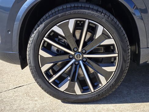 New 2026 Volvo XC90 T8 Ultra image 12
