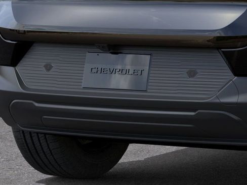 New 2026 Chevrolet Equinox EV LT image 14