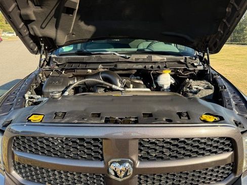 Used 2018 RAM 1500 Express image 27