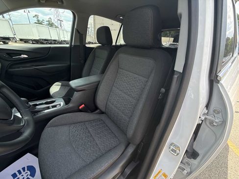Certified 2024 Chevrolet Equinox LT w/ LPO, Floor Liner Package FWD image 18
